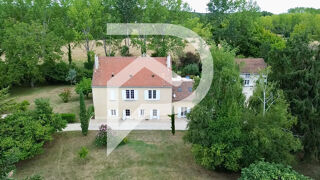  Villa  vendre 13 pices 