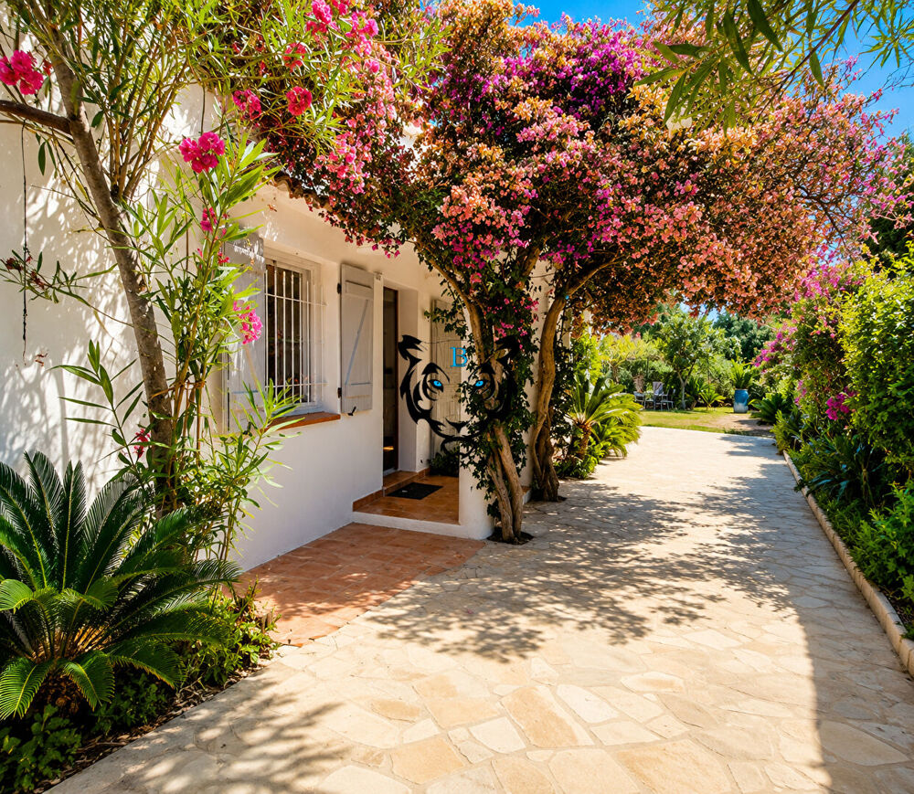 Villa Sainte Maxime - 5 minutes des plages à pied - 290 m² - Piscine