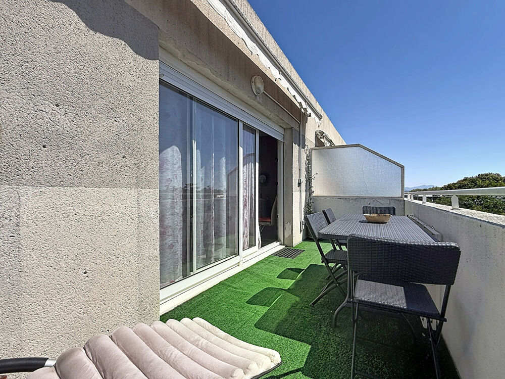 Vente Appartement Appartement d'exception de 3 pièces à La Ciotat en dernier étage, Lumineux avec place de stationnement. La ciotat