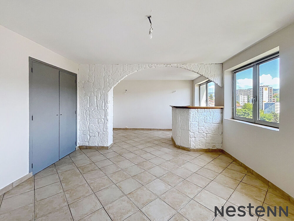 Vente Appartement APPARTEMENT DE TYPE EN ÉTAGE élevé AVEC ASCENSEUR Saint etienne