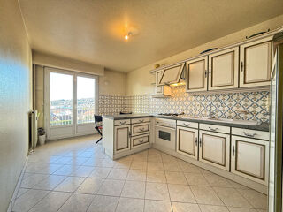  Appartement � vendre 5 pi�ces 1 m�