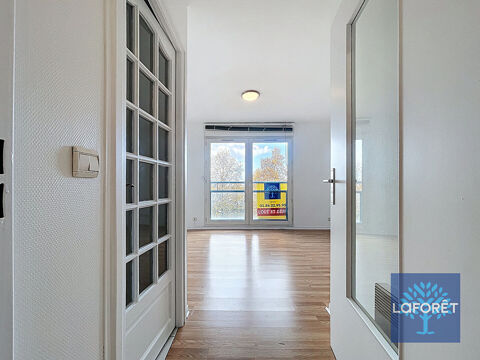  Appartement � louer 1 pi�ce 25 m� Cergy