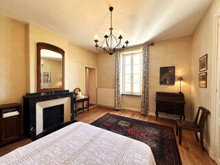  Maison à vendre 12 pièces 389 m²