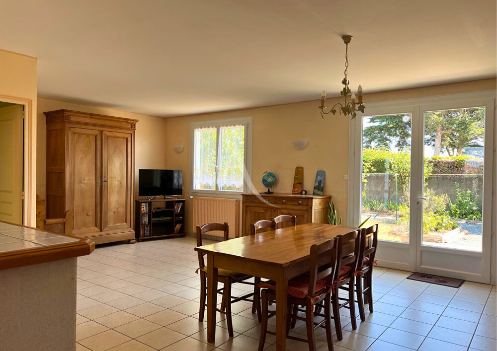 Grande maison familiale à Bouin - Volumes exceptionnels et garage de 100 m²