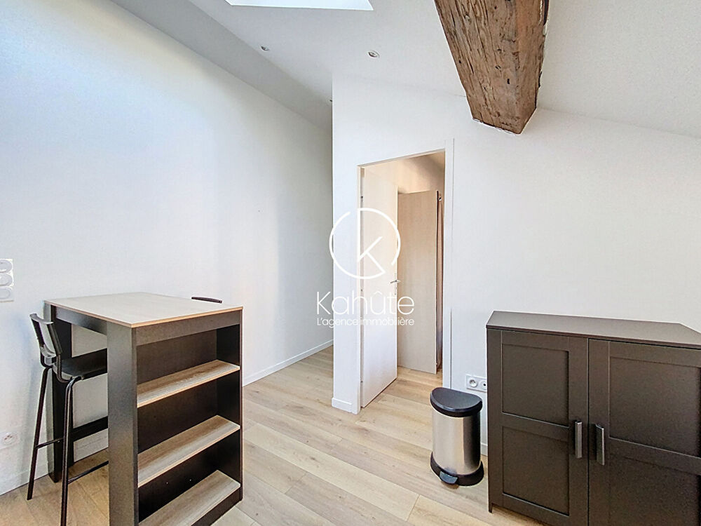 Location Appartement 8 MIN GARE DE VAISE - APPARTEMENT T 2  UNE CHAMBRE - CENTRE VILLE CHAMPAGNE AU MONT D OR - REFAIT  A NEUF - MEUBLE - DPE D - Champagne au mont d or