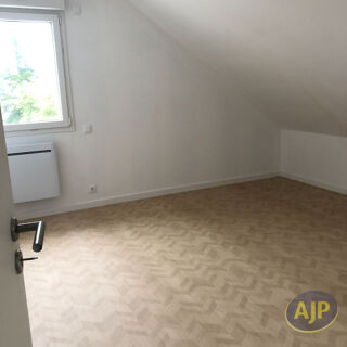  Appartement à louer 3 pièces 39 m²