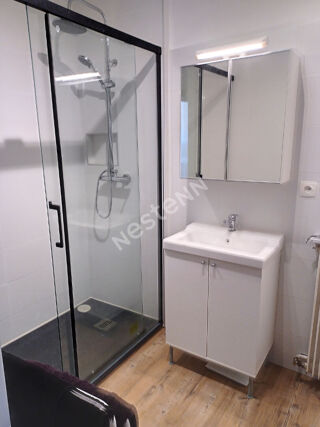  Appartement à louer 1 pièce 33 m²