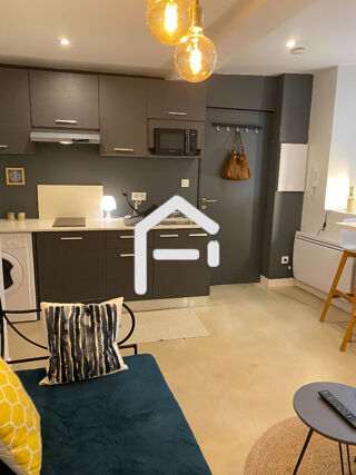  Immeuble � vendre 11 pi�ces 325 m�