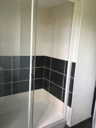  Appartement à louer 3 pièces 64 m²
