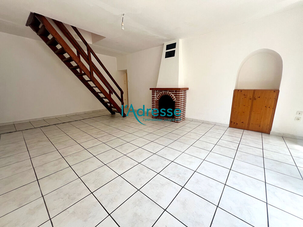 Vente Maison Maison en pierre avec dépendances et 2 150 m² de terrain Grand auverne