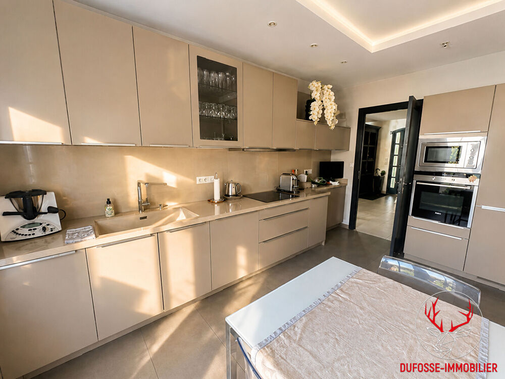 Belle maison Île de France à Corenc 7 pièce(s) 189 m2
