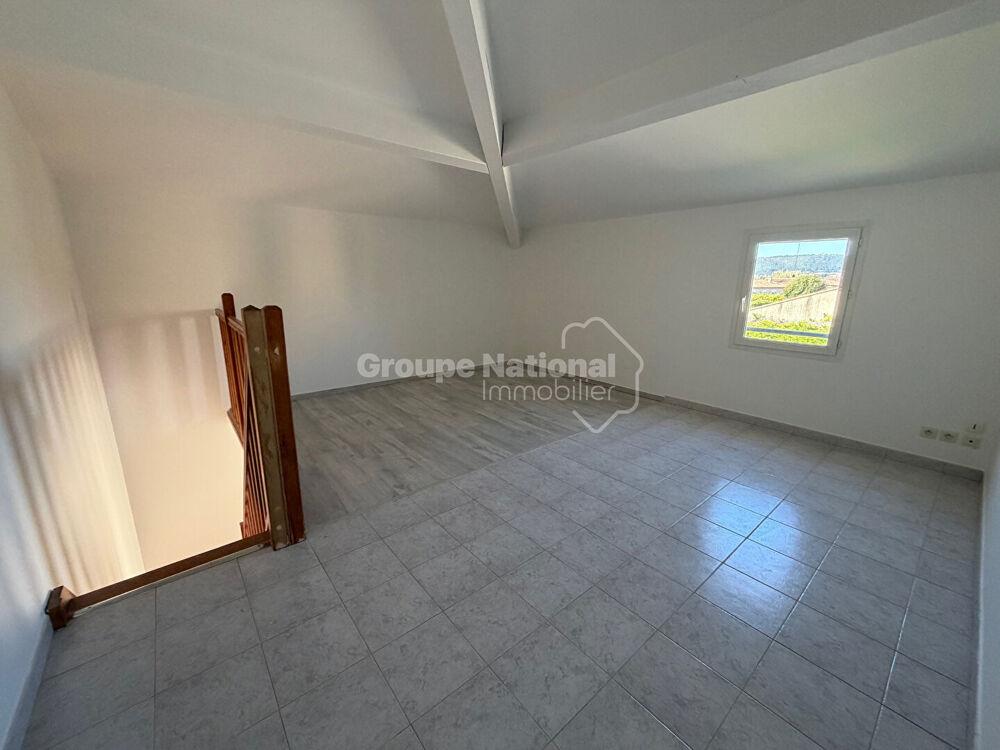 Vente Appartement Clarensac Appartement duplex P3 avec jardin et garage indépendant Clarensac
