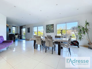  Maison à vendre 5 pièces 219 m²