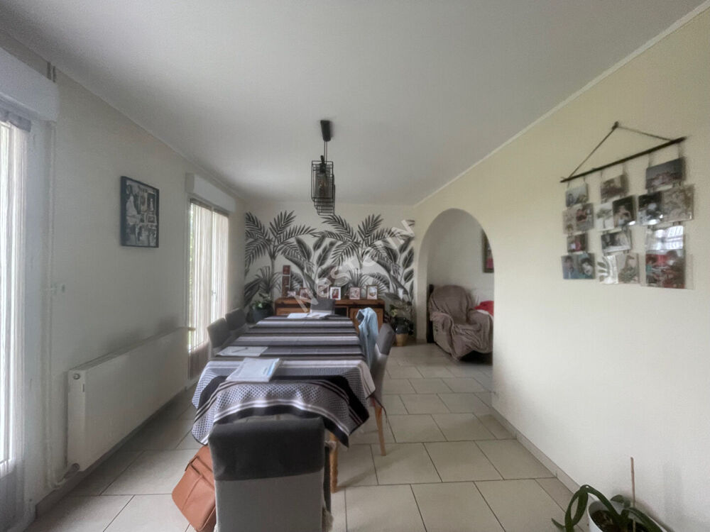 Vente Maison Maison de 5 pièces à Ploërmel (56800) Ploermel