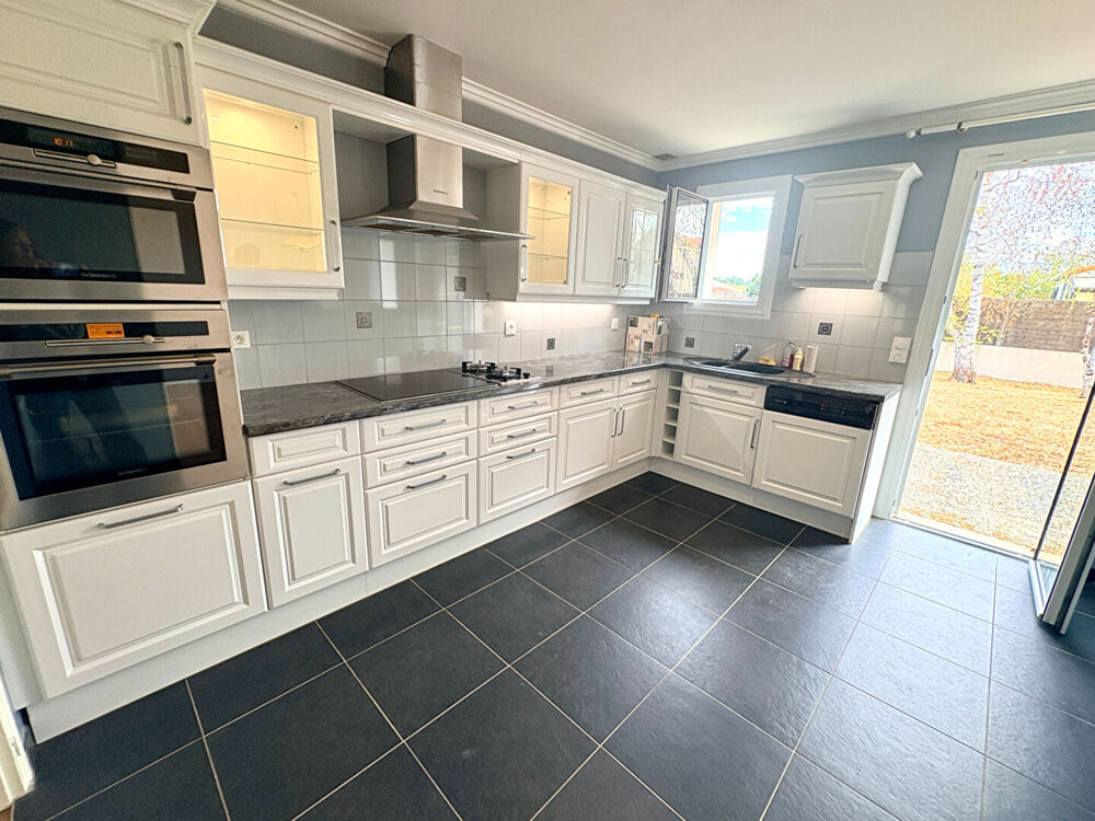 Vente Maison Maison Chavagnes En Paillers 5 pièce(s) 106 m2 Chavagnes en paillers