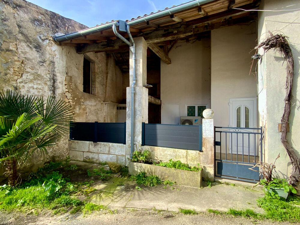 Vente Maison Maison Plassac 3 pi�ce(s) 70 m2  terrasse et garages Plassac