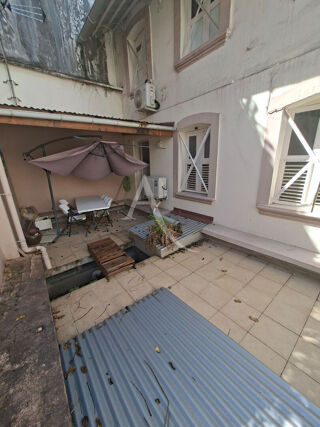 Immeuble à vendre 11 pièces 201 m² Fort de france