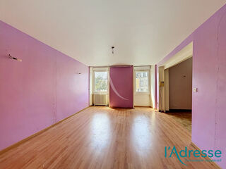  Immeuble à vendre 15 + pièces 290 m²