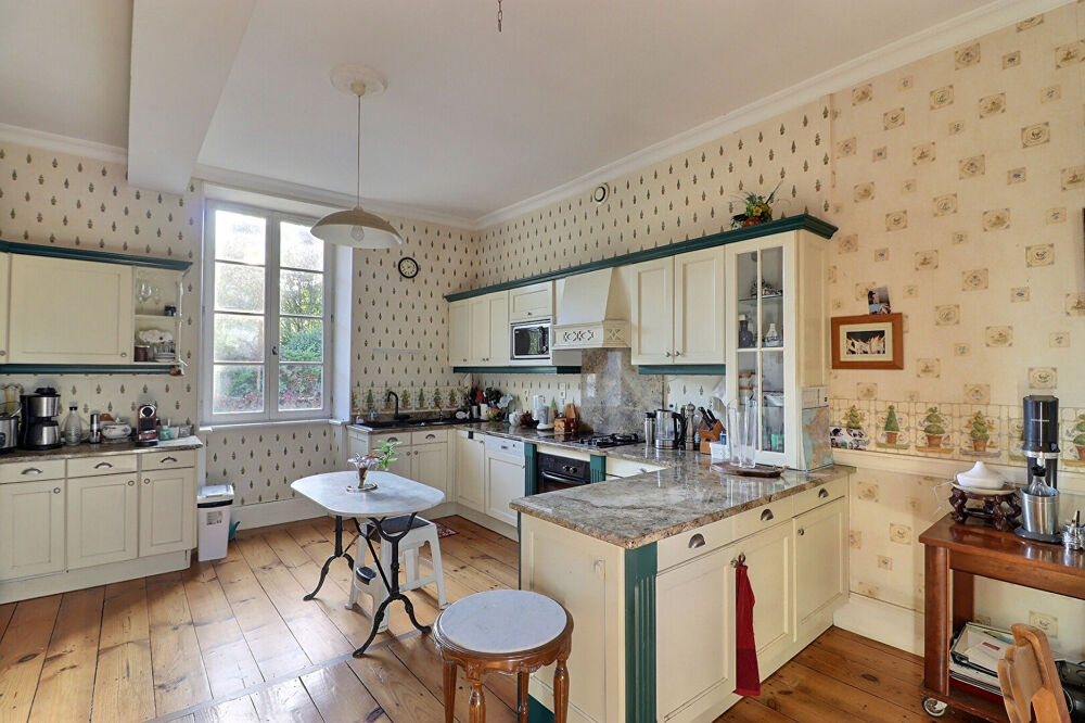 Maison de Maître d'Exception 307 M² - Référence 14363