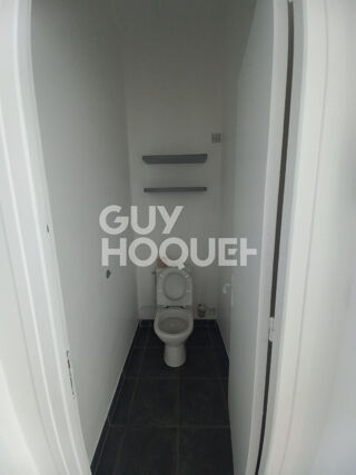  Appartement à louer 2 pièces 58 m²
