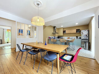  Appartement à louer 6 pièces 165 m²