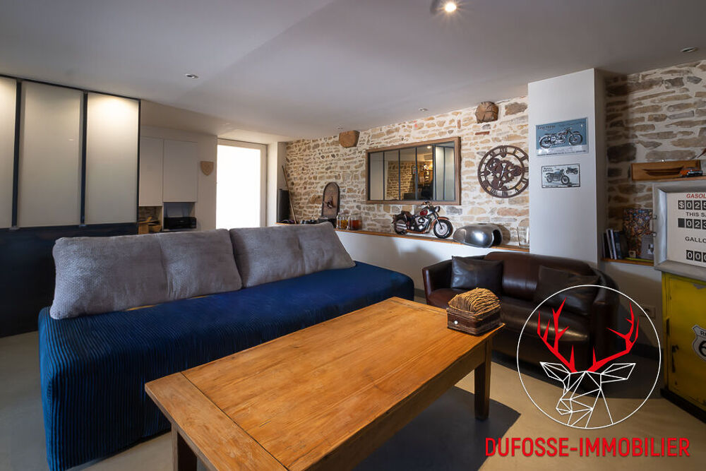 Maison à Vendre à Porte des Pierres Dorées - BEL6157