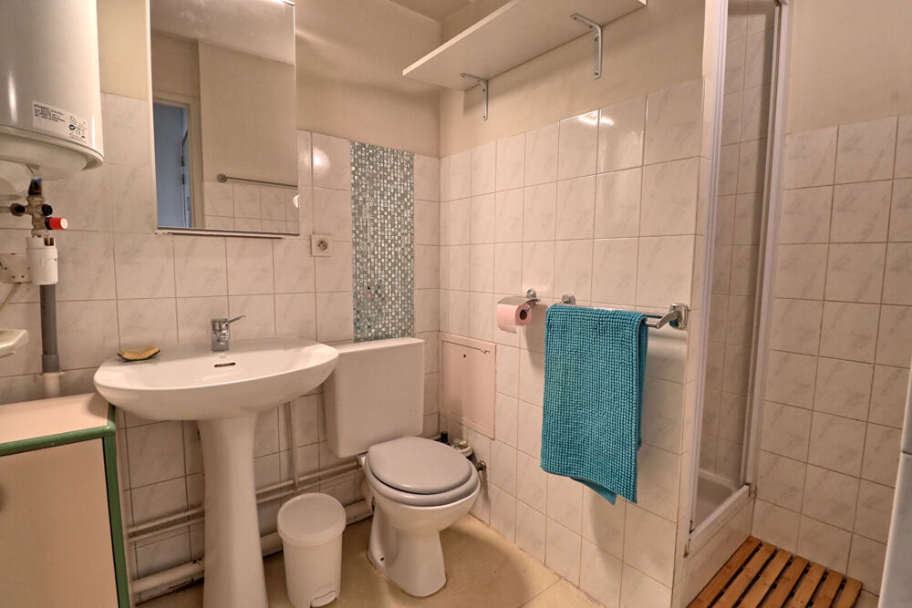 Appartement type studio Lyon 1 pièce 16.02 m2 avec place de parking