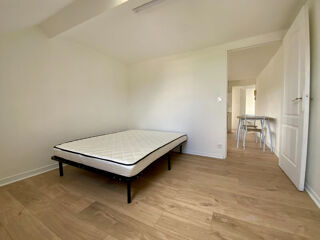  Appartement à louer 3 pièces 28 m²
