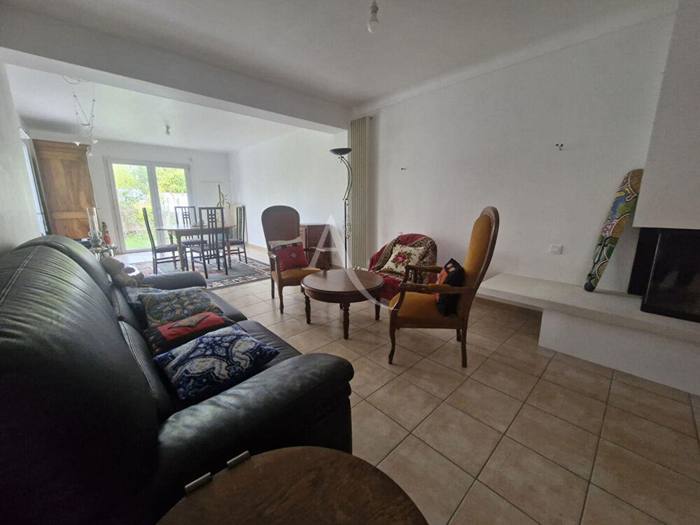 Maison 4 chambres et 1 bureau - Petit Chantilly