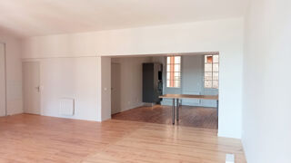  Appartement à louer 4 pièces 139 m²