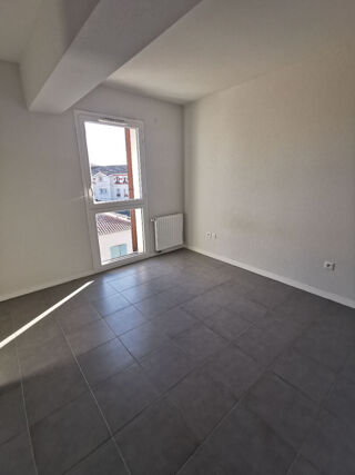  Appartement à louer 3 pièces 63 m²