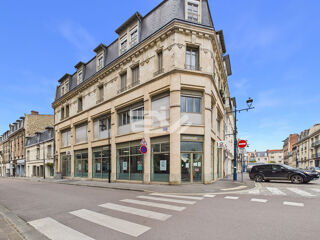  Immeuble � vendre 15 + pi�ces 550 m�