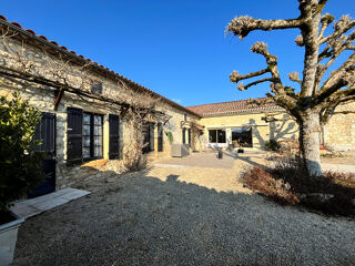  Maison  vendre 4 pices 198 m