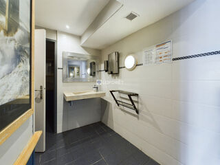  Immeuble à vendre 8 pièces 280 m²