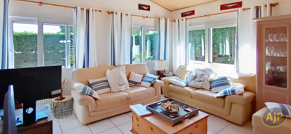 Maison 2 chambres + dépendance avec piscine à Lège