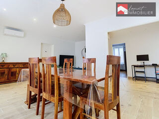  Appartement à louer 3 pièces 108 m²