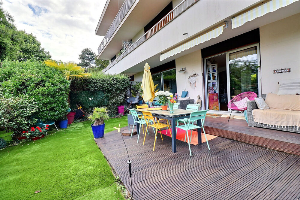 Appartement 5 pièces 132 m² · à Le Mesnil le Roi · 132 m² · 659 000 €