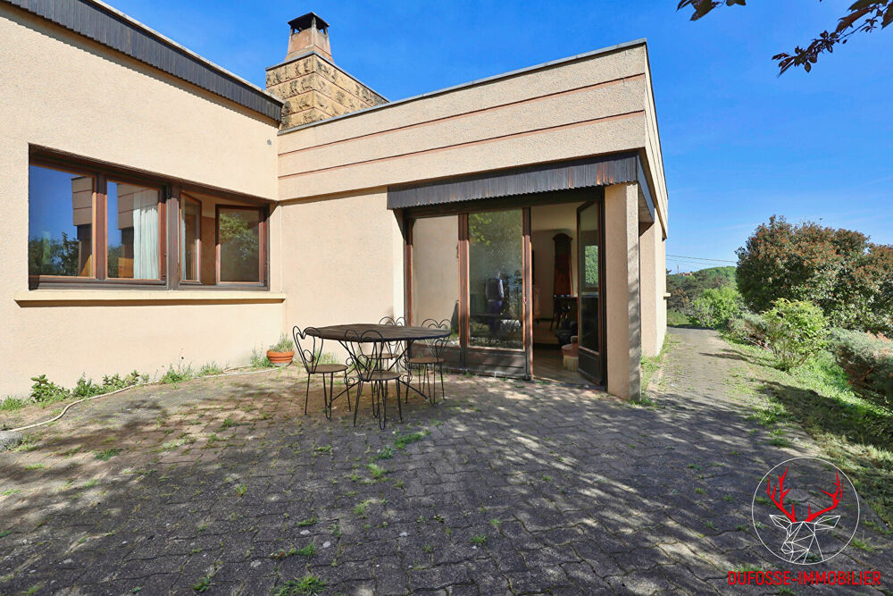 Oullins maison d'architecte de 1964 ,dépendances , terrain 1383 m²