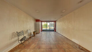  Immeuble � vendre 83 m�