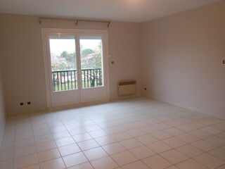  Appartement à louer 3 pièces 60 m²