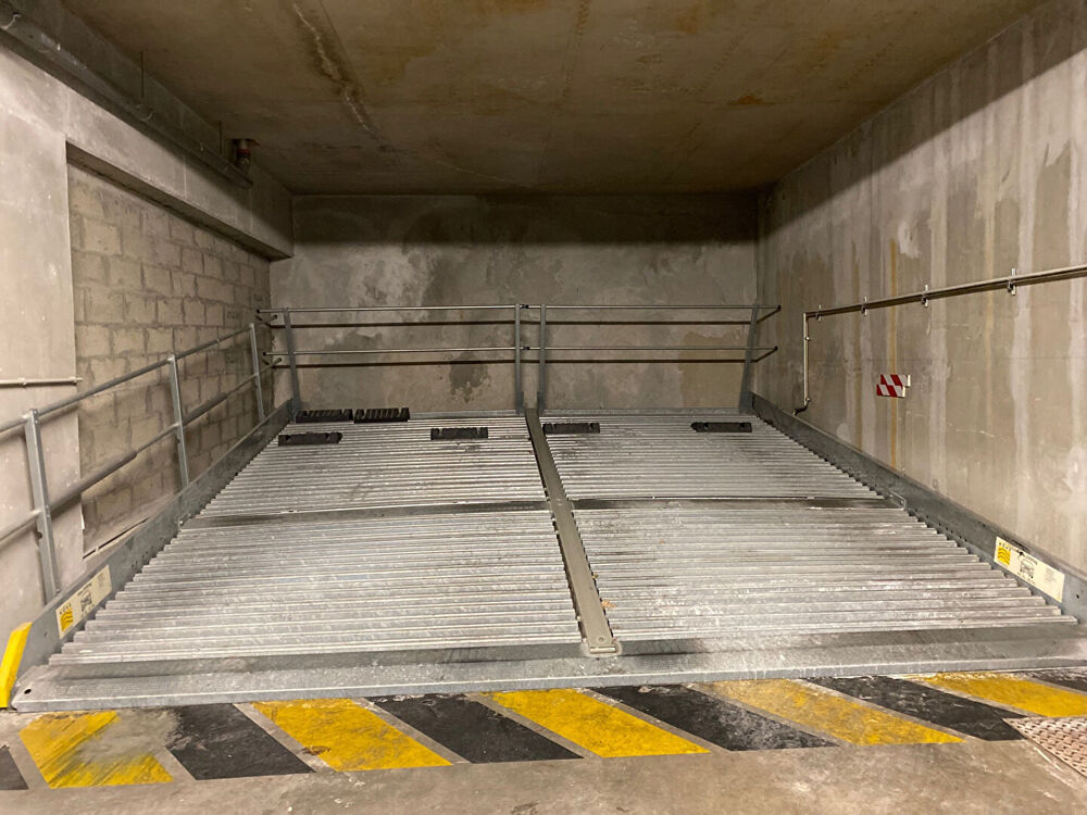 Vente Parking/Garage LYON 3ème - EMPLACEMENT DE PARKING PRIVATIF ? SECTEUR MAISONS NEUVES Lyon 3