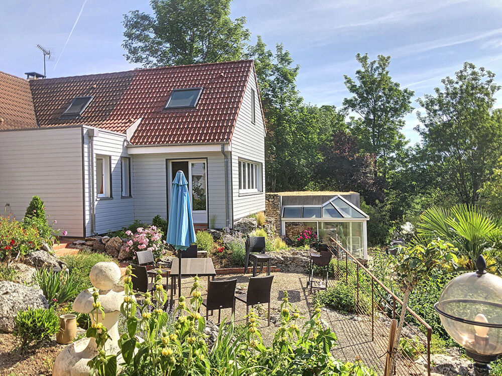 Ensemble immobilier d'exception à Vineuil ? Vue imprenable sur le Cosson !