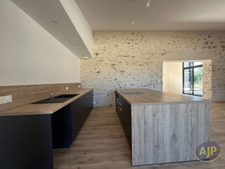  Maison à louer 5 pièces 182 m²