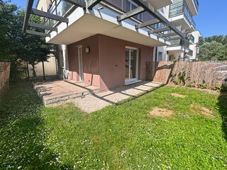  Appartement à louer 2 pièces 45 m²