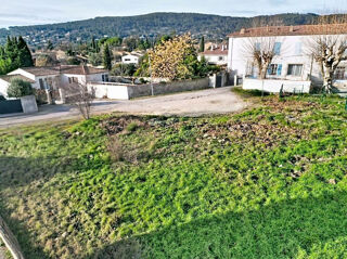 Terrain à vendre 674 m²