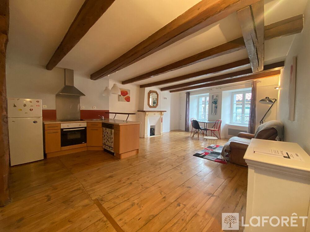Location Appartement À louer - Duplex meublé de 39 m² au coeur de Saint-Flour Saint flour