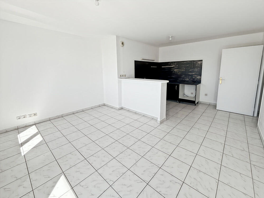 À LOUER - APPARTEMENT - CORBEIL ESSONNES