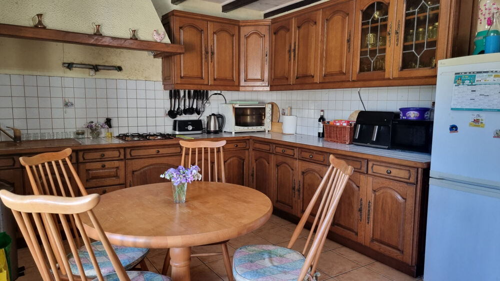 Vente Maison CÔTES D'ARMOR, Proche Guerledan, Charmante Maison Individuelle de 3 Chambres Guerledan