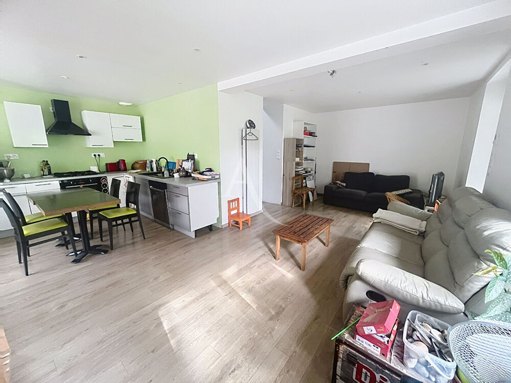 Vente Maison Maison 3 chambres , dépendances Segre en anjou bleu