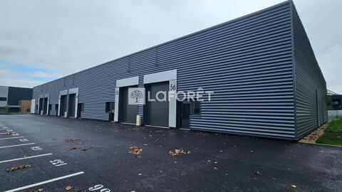   LOCATION cellule neuve sur Oissel 105m² 